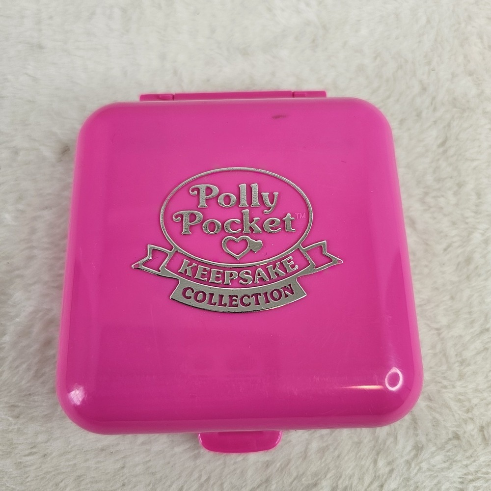 Polly Pocket Pink Compact Doll Playset w/ (2) 1 Inch Dolls